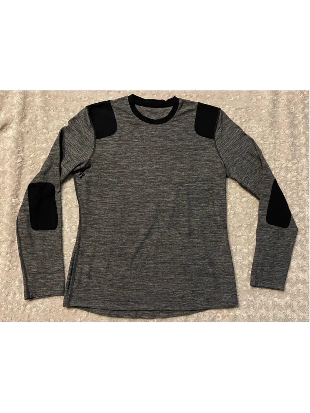 Lululemon Men’s Sprint Long Sleeve Shirt, Approximate Size Large, EUC